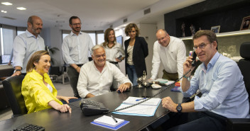  Alberto Núñez Feijóo siguiendo la noche electoral andaluza desde Génova