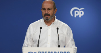 Rueda de prensa de Pedro Rollán y Fernando de Rosa