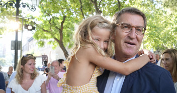 El presidente del PP, Alberto Núñez Feijóo, participa en un acto del PP en Zaragoza.