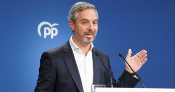 Rueda de prensa de Juan Bravo, vicesecretario de economía del PP