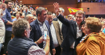 Alberto Núñez Feijóo y Manuel Domínguez en la Convención del PP de Canarias