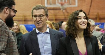 Alberto Núñez Feijóo e Isabel Díaz Ayuso en la cena de Navidad del Partido Popular de Madrid