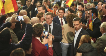 Alberto Núñez Feijóo, Carlos Mazón y Mª José Catalá en el acto En defensa de un gran país en Valencia