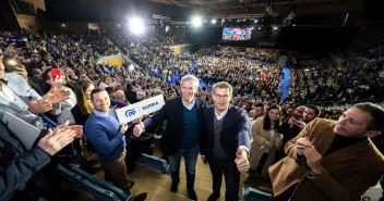 Alberto Núñez Feijóo clausura, junto a Alfonso Rueda, la presentación de candidatos del PP a las alcaldías de Galicia