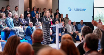 Cuca Gamarra en la presentación de los candidatos municipales del PP de Asturias 