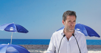 Borja Sémper presenta la campaña Verano Azul 