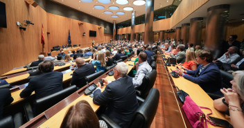Alberto Núñez Feijóo preside la reunión de los Grupos Parlamentarios del PP en el Congreso de los Diputados y en el Senado.