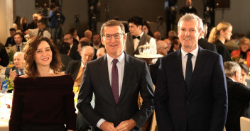 Alberto Núñez Feijóo, Alfonso Rueda Valenzuela e Isabel Díaz Ayuso en el desayuno informativo de Europa Press 