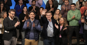 Alberto Núñez Feijóo en el mitin del PP en Ortigueira