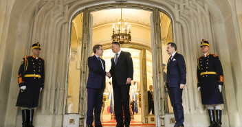 Alberto Núñez Feijóo con el presidente de Rumanía Klaus Lohannis