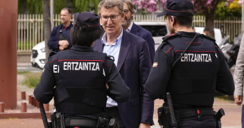 Alberto Núñez Feijóo en Vitoria durante un encuentro con asociaciones de autónomos 