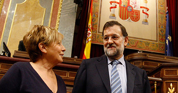 Mariano Rajoy junto a Celia Villalobos durante la sesión de control