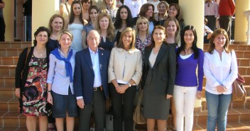 Ana Mato durante su visita a Roquetas de Mar