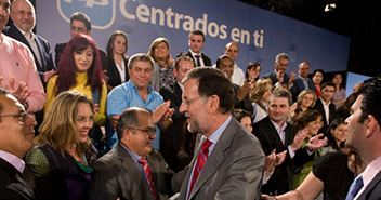 El presidente del PP, Mariano Rajoy, durante su intervención en el acto sobre inmigración