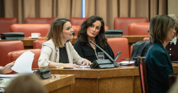 Marga Prohens durante su intervención en la Comisión de Igualdad