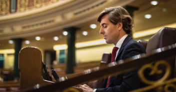 El vicesecretario de Comunicación del Partido Popular, Pablo Montesinos, en la Sesión de Control al Gobierno