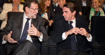 Mariano Rajoy dialogo con José María Aznar