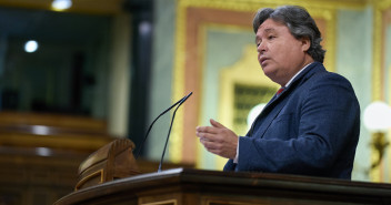 Luis Santamaría en el Pleno del Congreso de los Diputados 