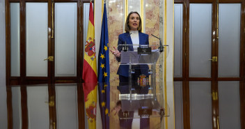 Cuca Gamarra en declaraciones a los medios en el Congreso