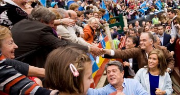 Santiago Cervera, González Pons, Ana Mato y Federico Trillo durante el mitin de Valencia