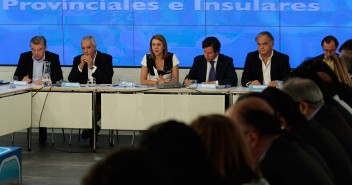 Reunión de los presidentes provinciales del PP, con la secretaria general y los vicesecretarios Carlos Floriano, Javier Arenas y Esteban González Pons