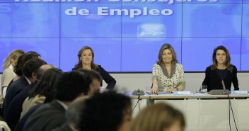 María Dolores de Cospedal se reúne con los consejeros de Empleo del PP