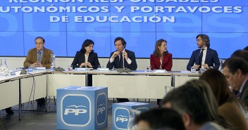 Carlos Floriano y Sandra Moneo se reúnen con los responsables autónomicos de Educación del PP