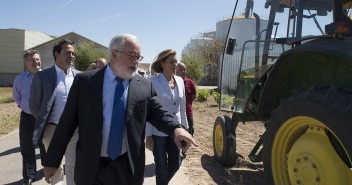 Arias Cañete y Cospedal durante su visita a Quintanar de la Orden