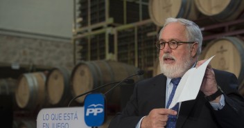 Miguel Arias Cañete durante su intervención en Quintanar de la Orden