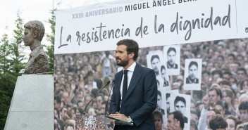 Pablo Casado en la Ofrenda floral a Miguel Ángel Blanco en Madrid