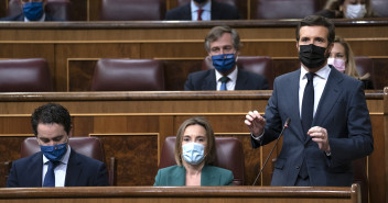 Casado en la sesión de control al Gobierno