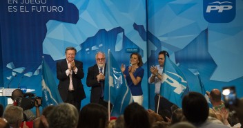 Arias Cañete y María Dolores de Cospedal durante el acto en Cuenca