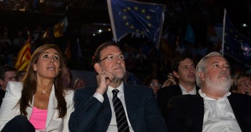 Mariano Rajoy acompañado por Alicia Sánchez-Camacho y Arias Cañete
