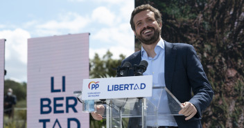 Pablo Casado en el acto de de campaña en Majadahonda