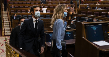 El presidente del Partido Popular, Pablo Casado, asiste a la Sesión de Control al Gobierno