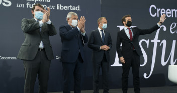 Pablo Casado junto a líderes europeos en la segunda jornada de la Convención Nacional 
