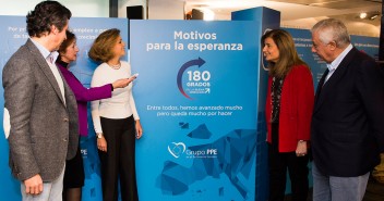 Carlos Floriano, Verónica Lope, María Dolores de Cospedal, Fátima Bánez y Javier Arenas en la Exposición itinerante sobre datos de empleo
