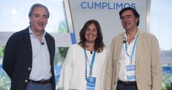 José María Beneyto, Bermúdez de Castro y Beatriz Escudero en la Escuela de Verano 2014