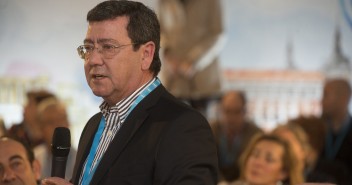 Cesar Rico en la Plaza de la Solidaridad