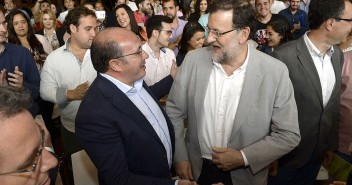 Mariano Rajoy junto al Candidato de la Región de Murcia en el acto