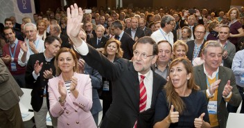 María Dolores de Cospedal, Mariano Rajoy y Alicia Sánchez-Camacho en la clausura de las Jornadas Estabilidad y Buen Gobierno en Corporaciones Locales