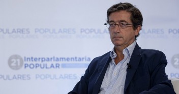 El secretario general de la FEMP, Ángel Fernández