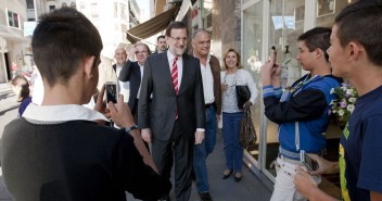 Mariano Rajoy junto a González Pons en Valladolid