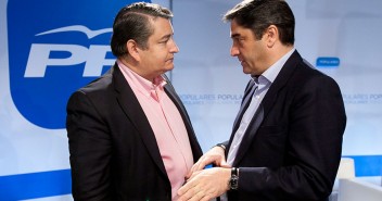 José Ignacio Echániz y Antonio Sanz charlan en las Jornadas 