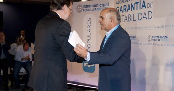 Alberto Garre junto al presidente del Gobierno, Mariano Rajoy en la 22 Intermunicipal PP