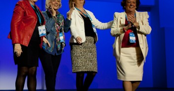 Luisa Fernanda Rudi, Rita Barberá, Celia Villalobos y Teófila Martínez en la Convención Nacional. 