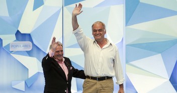 Esteban González Pons con Alfonso Rus en el acto de Valencia