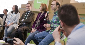 Intervención de María Dolores De Cospedal, junto a Mariano Rajoy Brey, con los jóvenes de Nuevas Generaciones Nacional