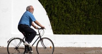 Miguel Arias Cañete, en la jornada de reflexión