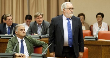 Miguel Arias Cañete jura el cargo como eurodiputado